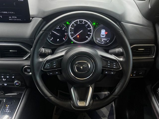 �y�����v�����X�e�A�����O�z�㎿�Ȋv���g�p���邱�ƂŁA��ɂ����������݂ƂĂ��^�]���₷���n���h���ł���