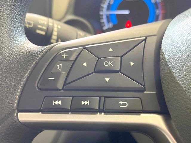 �y�X�e�A�����O�X�C�b�`�z�^�]���A�O������ڐ������炷���ƂȂ��A�I�[�f�B�I���̑��삪�\�ȕ֗��@�\!���S&���K�ȃh���C�u�����o���Ă���܂���