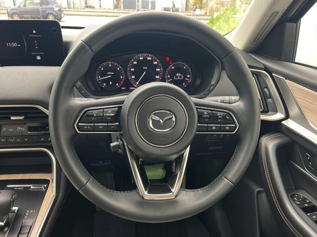 �y�����v�����X�e�A�����O�z�㎿�Ȋv���g�p���邱�ƂŁA��ɂ����������݂ƂĂ��^�]���₷���n���h���ł���