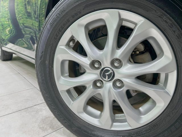 �y����15�C���`�A���~�z�C�[���z�O�ςɃ}�b�`���������A���~�z�C�[���𑕒����Ă���܂��B�e��ЊO�A���~�z�C�[����A�X�^�b�h���X�^�C�����戵�����Ă���܂��B���񂲑��k����������