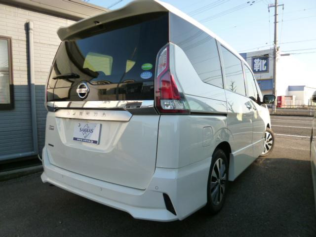 セレナ2.0 ハイウェイスター VセレクションII