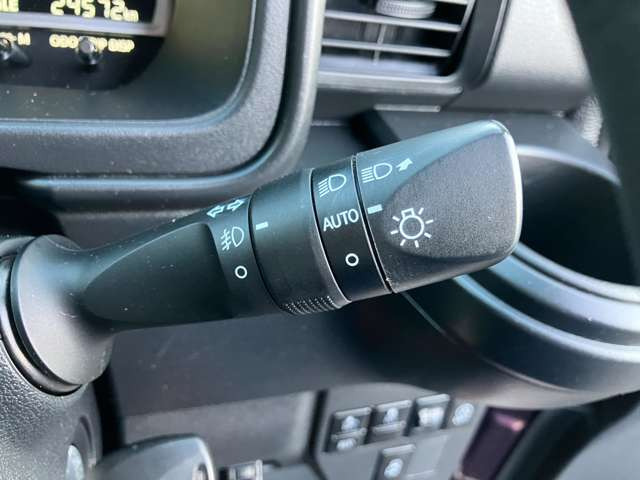 �I�[�g���C�g�V�X�e��!���̖͂��邳�����m���Ď����Ń��C�g�_��!�g���l���Ȃǂŕ֗��ł�!