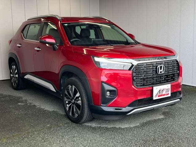 ���ʎԂ́u�T�[�r�X�J�[�G���Y �{�X�v�A�y�����Ԃ́u�T�[�r�X�J�[�G���Y �����X�v���炨�T�������܂��B