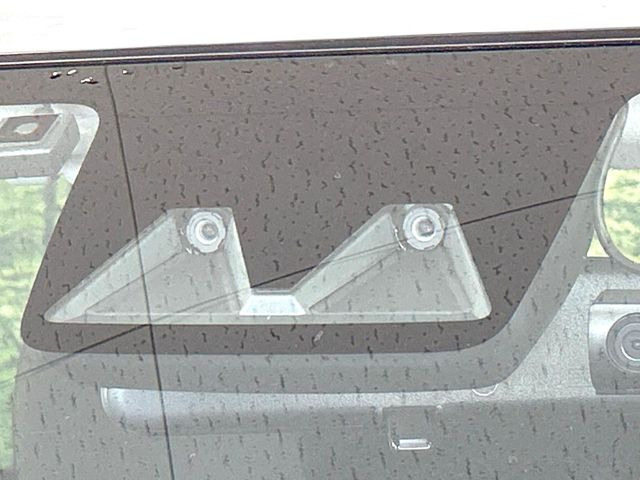 �y�X�}�[�g�A�V�X�g�z���s���ɑO���̎ԗ�����F�����A�Փ˂������Ȏ��͌x��ƃu���[�L�ŏՓˉ���Ɣ�Q�y�����A�V�X�g�B�����S�Ƀh���C�u�����y���݂��������܂��B