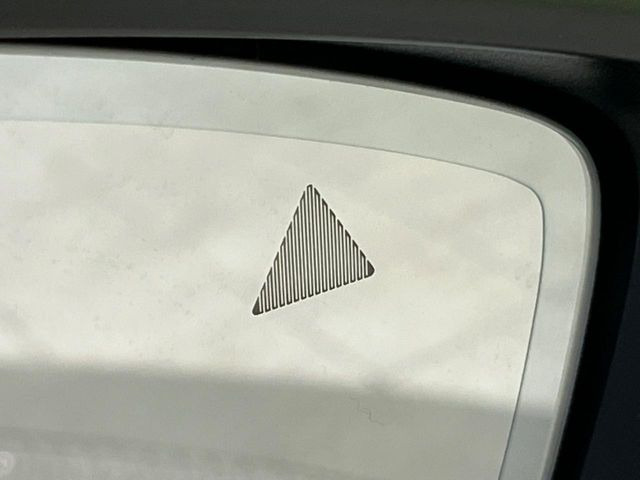 �y�u���C���h�X�|�b�g���j�^�����O�z���s���A�h�A�~���[�̎��p�ɂȂ�₷���ӏ��Ɍ㑱�Ԃ��ڋ߂���ƃT�C�h�~���[�t�߂Ɍx����\���A�h���C�o�[�ɒ��ӊ��N�����Ă���܂��B