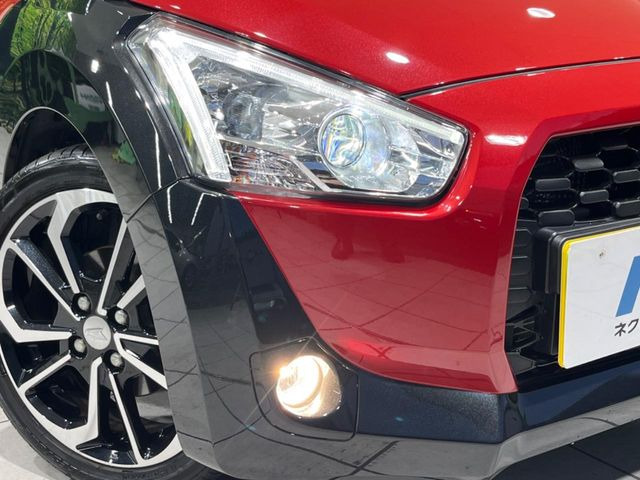 �yLED�w�b�h���C�g�z���V����ԑ��s�����ǍD�Ȏ��E���m�ۂ����S���ĉ^�]�ł��鍂�P�xLED�w�b�h���C�g�𑕔�!�_�����x�������A����d�͂��}�����Ă��܂��B