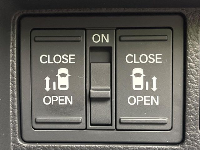 �y�����p���[�X���C�h�h�A�z�X�}�[�g�L�[��^�]�Ȃ̃X�C�b�`�Ō�ȗ����X���C�h�h�A�̊J���\���d��������͂����ăh�A���J����K�v�������A�����Ȃ��q�l�ł��ȒP�ɊJ���߂ł����K�ł���