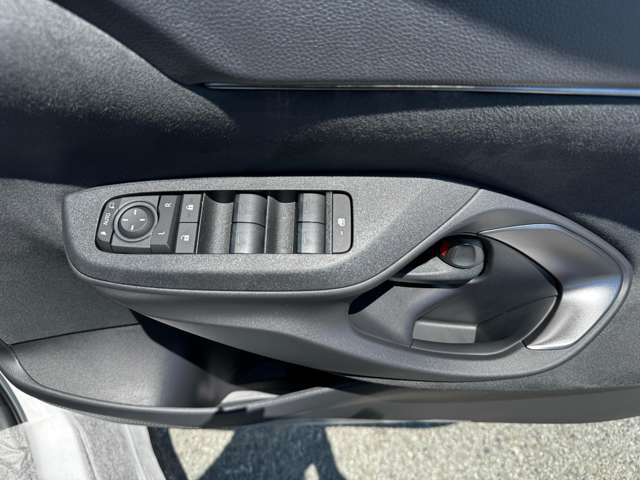 ���͂₢�E�����E���S�̎Ԍ��̑S���`�F�[���y�A�b�v���Ԍ��z�����X�ł����^�A�ǎw�薯�ԎԌ��H��𕹐݂��Ă��܂���