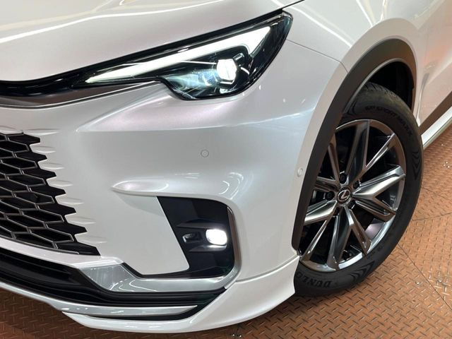 �yLED�w�b�h���C�g�z���V����ԑ��s�����ǍD�Ȏ��E���m�ۂ����S���ĉ^�]�ł��鍂�P�xLED�w�b�h���C�g�𑕔�!�_�����x�������A����d�͂��}�����Ă��܂��B