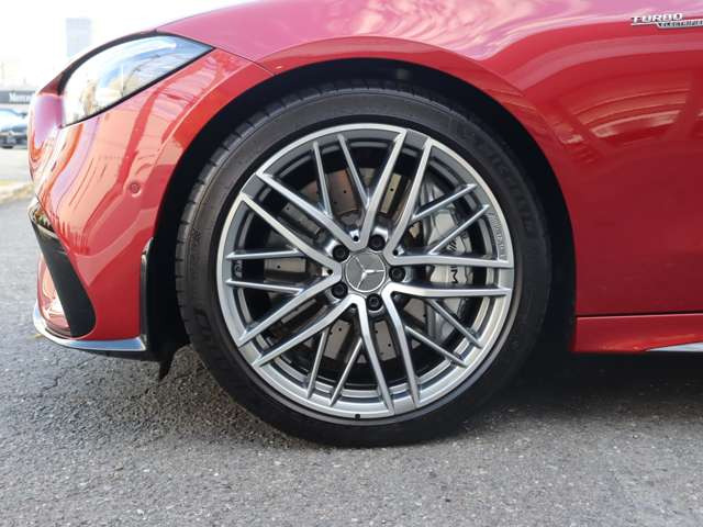 CクラスAMG C43 4マチック (BSG搭載モデル) 4WD