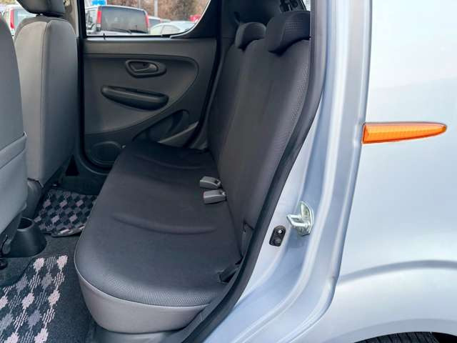 ���X�͍s�c�����R���̊��ˌ����_�̋߂��ɓX�܂��������܂��B���Ԃł��A�N�Z�X���₷���ꏊ�Ɍ�����܂��B�d�Ԃł��z���̍ۂ��Ŋ���JR���������w�܂ł��}���ɎQ��܂��B���C�y�ɂ��₢���킹������!