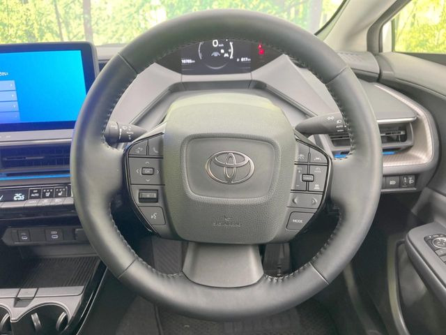 ステアリングも使用感が少なく、きれいな状態となっております♪