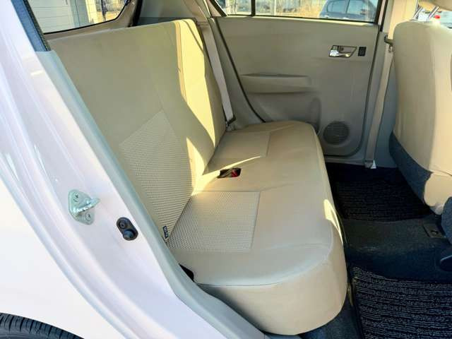 ���X�͍s�c�����R���̊��ˌ����_�̋߂��ɓX�܂��������܂��B���Ԃł��A�N�Z�X���₷���ꏊ�Ɍ�����܂��B�d�Ԃł��z���̍ۂ��Ŋ���JR���������w�܂ł��}���ɎQ��܂��B���C�y�ɂ��₢���킹������!