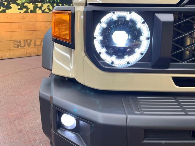 �yLED�w�b�h���C�g�z���V����ԑ��s�����ǍD�Ȏ��E���m�ۂ����S���ĉ^�]�ł��鍂�P�xLED�w�b�h���C�g�𑕔�!�_�����x�������A����d�͂��}�����Ă��܂��B