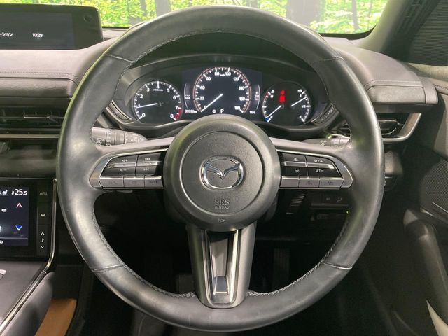 �y�����v�����X�e�A�����O�z�㎿�Ȋv���g�p���邱�ƂŁA��ɂ����������݂ƂĂ��^�]���₷���n���h���ł���