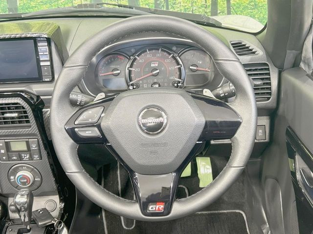 �y�X�e�A�����O�X�C�b�`�z�^�]���A�O������ڐ������炷���ƂȂ��A�I�[�f�B�I���̑��삪�\�ȕ֗��@�\!���S&���K�ȃh���C�u�����o���Ă���܂���