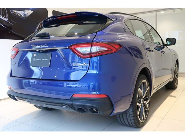 レヴァンテS グランスポーツ 4WD