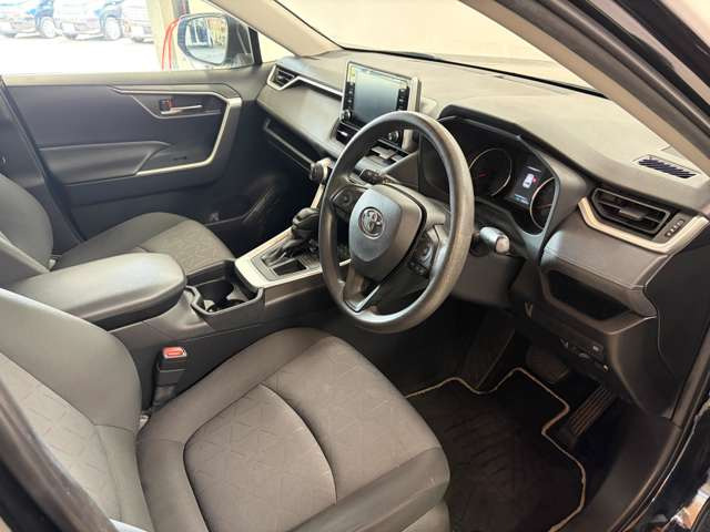 広々とした空間で、手軽にお荷物を出し入れ可能です!!