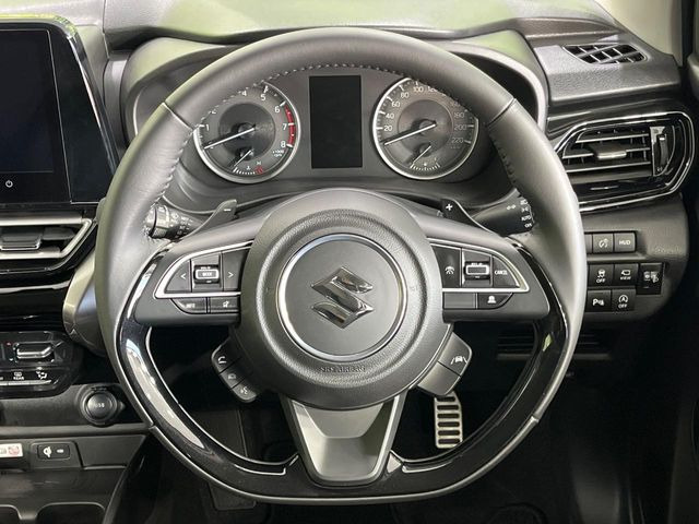 �y�����v�����X�e�A�����O�z�㎿�Ȋv���g�p���邱�ƂŁA��ɂ����������݂ƂĂ��^�]���₷���n���h���ł���