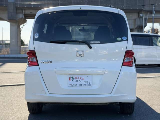 ���������ԑ����W�����ł�!���̋@��ɐ��񂲗��X������!