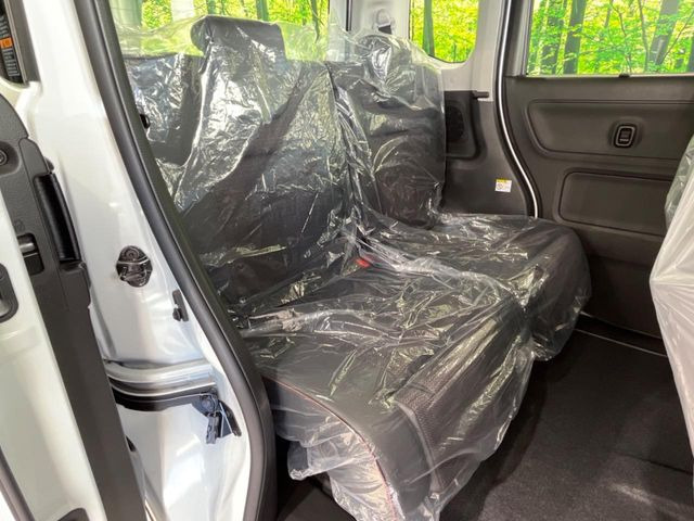 ���i���ȃI���W�i���t���A�}�b�g���I�v�V�����ɂĂ��p�ӂ��Ă���܂��B���D���ȃf�U�C����J���[�����Ԃɍ��킹�đI��ł����������Ƃ��ł��܂���