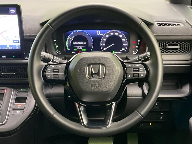 �y�����v�����X�e�A�����O�z�㎿�Ȋv���g�p���邱�ƂŁA��ɂ����������݂ƂĂ��^�]���₷���n���h���ł���