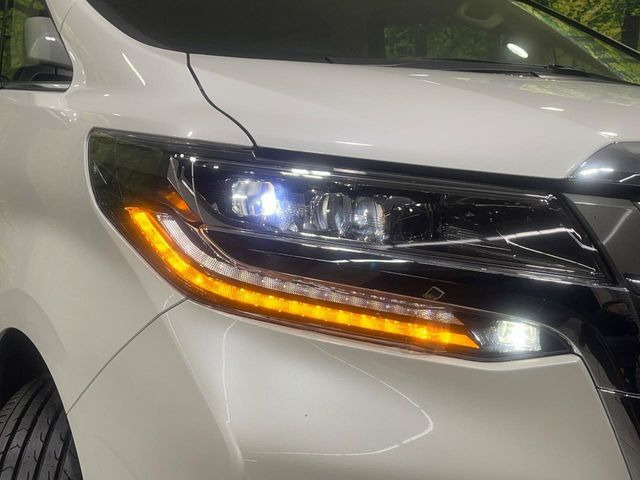 �yLED�w�b�h���C�g�z���V����ԑ��s�����ǍD�Ȏ��E���m�ۂ����S���ĉ^�]�ł��鍂�P�xLED�w�b�h���C�g�𑕔�!�_�����x�������A����d�͂��}�����Ă��܂��B