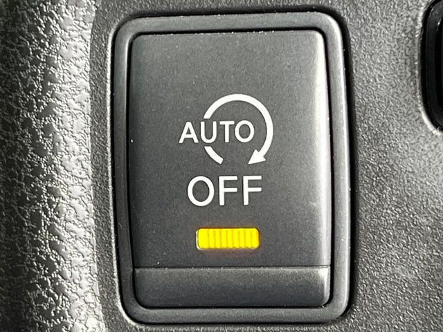 �y�A�C�h�����O�X�g�b�v�z�ԐM����a�؂Œ�Ԃ����ۂɃG���W�����~���A���ʂȔR���̏����}���܂��B�R��������ی�ɂȂ���@�\��G���W���̓u���[�L�𗣂��΍Ďn�����܂��B