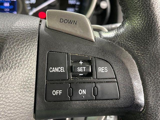 �y�N���[�Y�R���g���[���z�������H�����N���N���s�B�A�N�Z���𗣂��Ă���葬�x�ő��s���ł��A�������^�]���̕��S���y��!�����E�������ȒP�ȃX�C�b�`����Œ����ł��܂��B