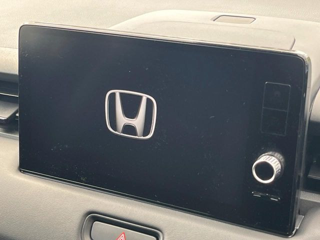 �y���[�J�[�����i�r�z�C���e���A�ɗn�����ރX�^�C���b�V���ȁu��p�݌v�v���[�J�[�i�r�𑕔��􎋔F���⑀�쐫�ȂǊ�{���\�ɂ��D��A���㎿�ȃJ�[���C�t�����y���݂��������܂��B