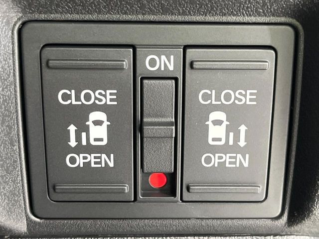 �y�����p���[�X���C�h�h�A�z�X�}�[�g�L�[��^�]�Ȃ̃X�C�b�`�Ō�ȗ����X���C�h�h�A�̊J���\���d��������͂����ăh�A���J����K�v�������A�����Ȃ��q�l�ł��ȒP�ɊJ���߂ł����K�ł���