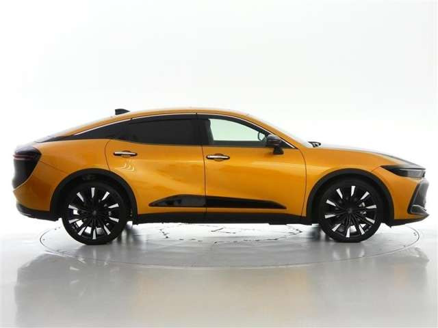 クラウンクロスオーバー2.4 RS アドバンスト E-Four advanced 4WD