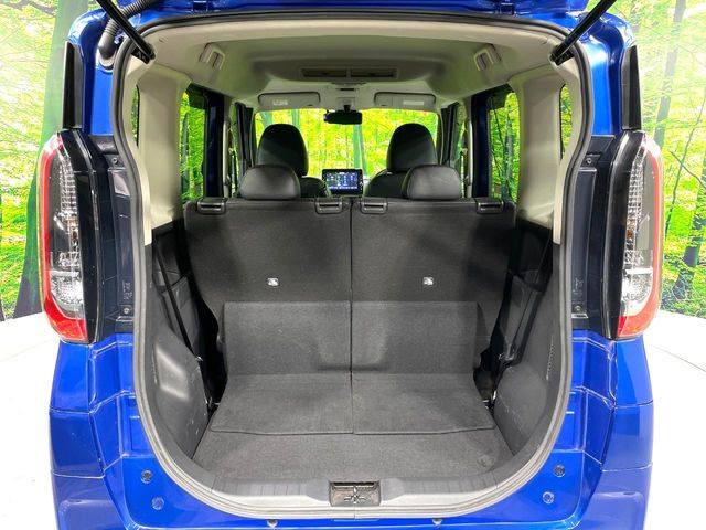 ���i�̂���������ʋ΁A���}���ɏ\���ȉ׎��X�y�[�X���m�ۂ��Ă���܂��B�Z�J���h�V�[�g��|���ƁA�傫�ȉו��̐ύڂ��\�ł���