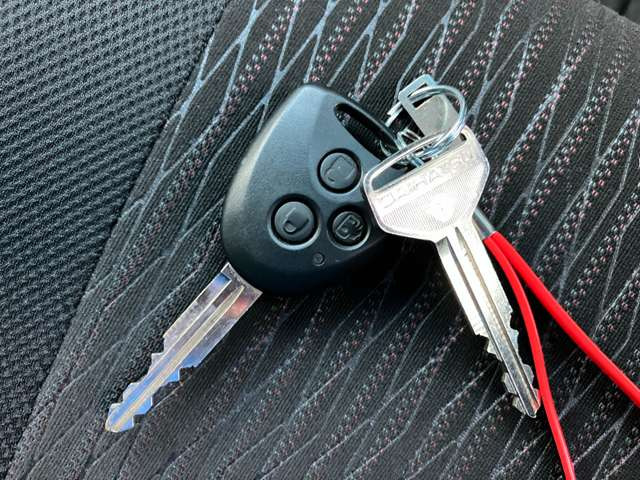 ���ł͕K���i�̃A�C�e�����L�[���X�G���g���[���𑕔����Ă��܂�!�Â���Ԃ◣�ꂽ��������h�A���b�N�̊J���ł��܂��B