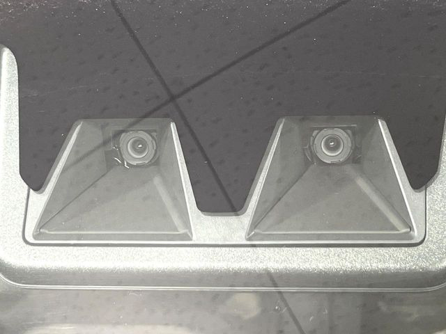 �y�X�}�[�g�A�V�X�g�z���s���ɑO���̎ԗ�����F�����A�Փ˂������Ȏ��͌x��ƃu���[�L�ŏՓˉ���Ɣ�Q�y�����A�V�X�g�B�����S�Ƀh���C�u�����y���݂��������܂��B