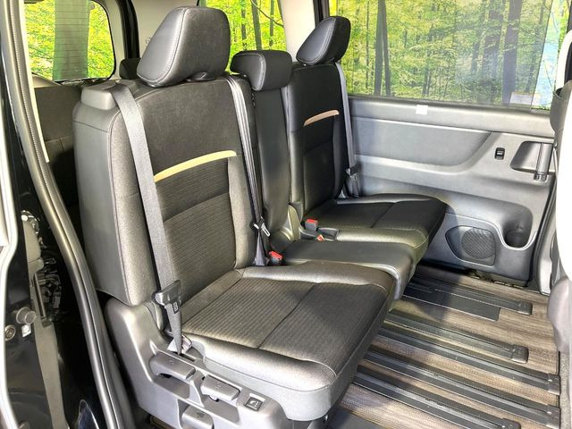 ���ڒ����̓E�H�[�N�X���[�ƂȂ��Ă���܂��B���ڂƎO��ڂ̈ړ�����~�肪�Ƃ��Ă��y�ɂȂ�̂ŁA���~��̍ۂ��X�g���X�������邱�Ƃ͂���܂����