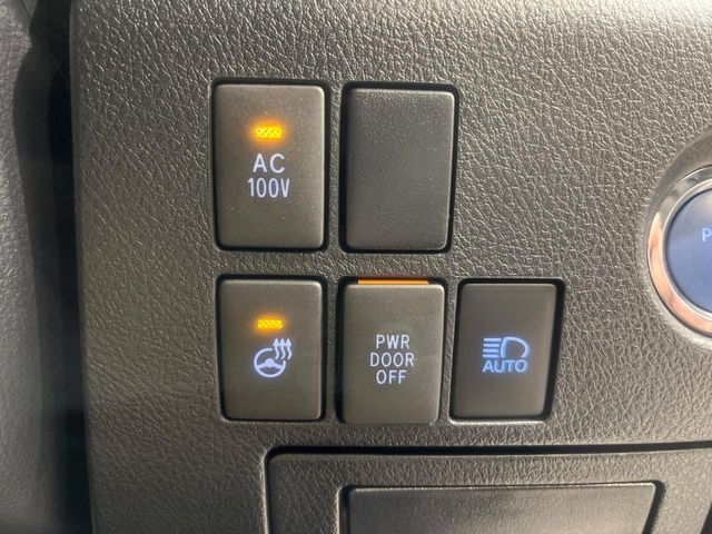 �y�A�N�Z�T���[�R���Z���g�z�L�����v��X�|�[�c�A�A�E�g�h�A�ł̃A�N�e�B�r�e�B�͂������A�ЊQ�E��d�̍ۂɏ����ɂ��Ȃ�AC100V�R���Z���g�𑕔���P�[�^�C��^�u���b�g�A�Q�[���@��̏[�d�ɂ���