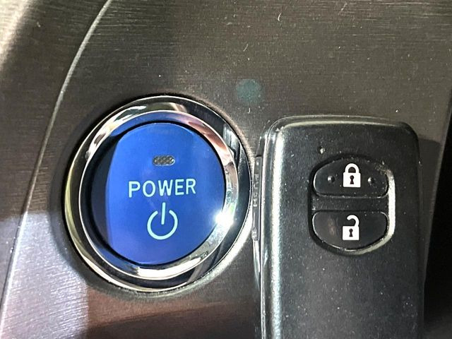 �y�X�}�[�g�L�[�z�J�o����|�P�b�g�ɓ��ꂽ�܂܂ł��h�A�̎{���E�������\�ȃX�}�[�g�L�[�𑕔��B�G���W���̃I���E�I�t�����J�M�����o���K�v����������Ƃ��Ă��֗��ł���