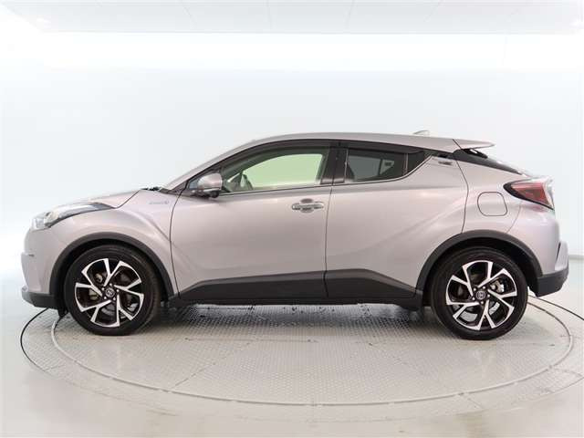 C-HRハイブリッド 1.8 G LED エディション