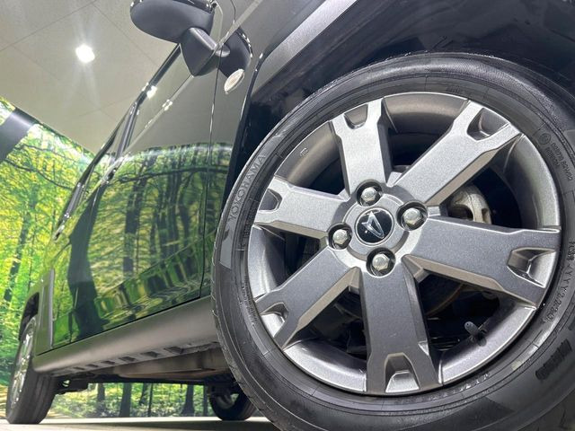 �y����15�C���`�A���~�z�C�[���z�O�ςɃ}�b�`���������A���~�z�C�[���𑕒����Ă���܂��B�e��ЊO�A���~�z�C�[����A�X�^�b�h���X�^�C�����戵�����Ă���܂��B���񂲑��k����������