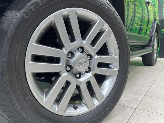 �y����20�C���`�A���~�z�C�[���z�O�ςɃ}�b�`���������A���~�z�C�[���𑕒����Ă���܂��B�e��ЊO�A���~�z�C�[����A�X�^�b�h���X�^�C�����戵�����Ă���܂��B���񂲑��k����������