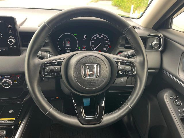 �y�����v�����X�e�A�����O�z�㎿�Ȋv���g�p���邱�ƂŁA��ɂ����������݂ƂĂ��^�]���₷���n���h���ł���