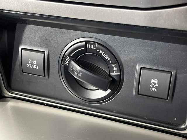 4WD�̂��Ԃł��̂ŁA�ᓹ�ł����S�ł���~��n�n��ɂ��Z�܂��̕��ȊO�ɂ��A�E�B���^�[�X�|�[�c����̕���~��n��֋A�Ȃ����@�������ɂ���������!