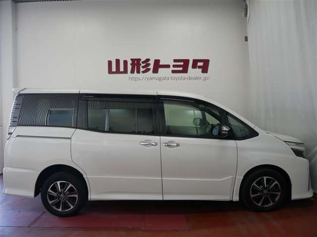 ヴォクシー2.0 ZS 煌 4WD