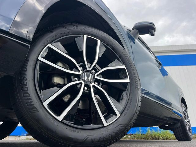 �y�����A���~�z�C�[���z�O�ςɃ}�b�`���������A���~�z�C�[���𑕒����Ă���܂��B�e��ЊO�A���~�z�C�[����A�X�^�b�h���X�^�C�����戵�����Ă���܂��B���񂲑��k����������