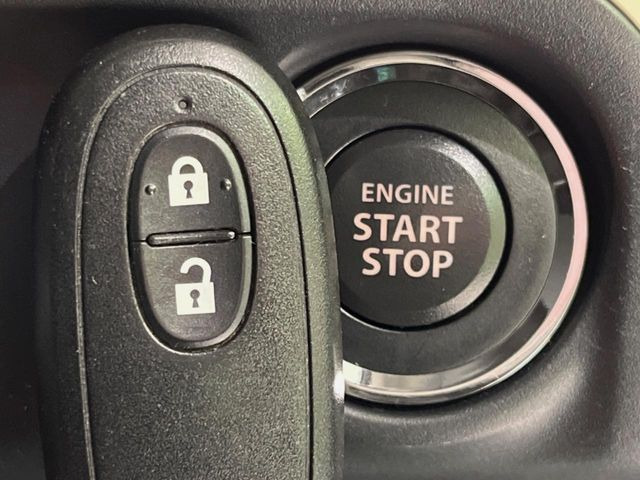 �y�L�[���X�X�^�[�g�V�X�e���z�J�o����|�P�b�g�ɓ��ꂽ�܂܂ł��h�A�̎{���E�������\�ȃX�}�[�g�L�[�𑕔��B�G���W���̃I���E�I�t�����J�M�����o���K�v����������Ƃ��Ă��֗��ł���