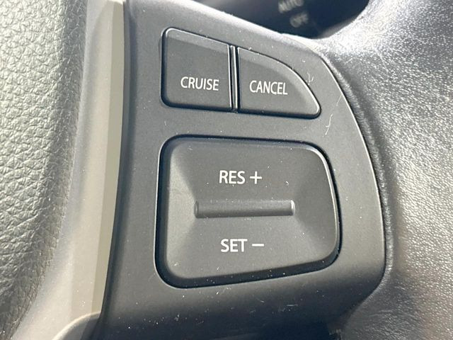 �y�N���[�Y�R���g���[���z�������H�����N���N���s�B�A�N�Z���𗣂��Ă���葬�x�ő��s���ł��A�������^�]���̕��S���y��!�����E�������ȒP�ȃX�C�b�`����Œ����ł��܂��B