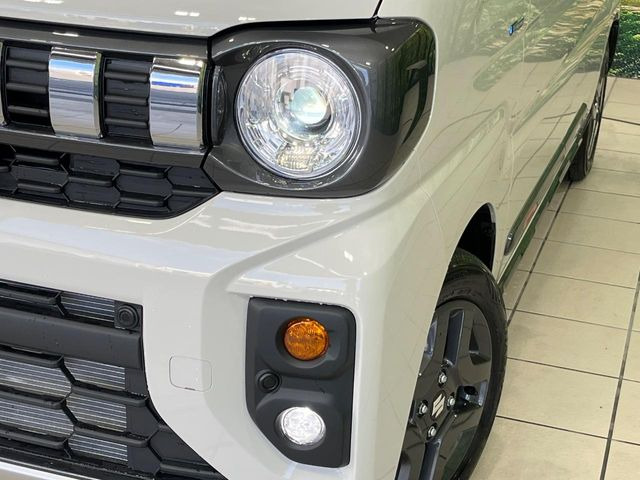 �yLED�w�b�h���C�g�z���V����ԑ��s�����ǍD�Ȏ��E���m�ۂ����S���ĉ^�]�ł��鍂�P�xLED�w�b�h���C�g�𑕔�!�_�����x�������A����d�͂��}�����Ă��܂��B