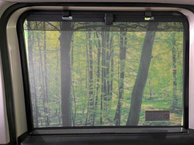 �y���[���V�F�[�h�z��������ԊO����̌���ῂ����Ƃ��ɃT�b�ƈ����o���Ďg����A���[���i�[�^�C�v�̃T���V�F�[�h�𑕔��B��Ȃɏ�������q�l���E�g�E�g�����������ȂǁA���Ђ����p����������