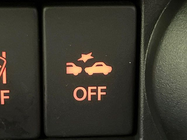 �y�X�Y�L �Z�[�t�e�B�T�|�[�g�z���s���ɑO���̎ԗ�����F�����A�Փ˂������Ȏ��͌x��ƃu���[�L�ŏՓˉ���Ɣ�Q�y�����A�V�X�g�B�����S�Ƀh���C�u�����y���݂��������܂��B